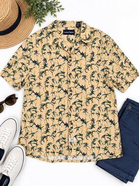Lawton Harbor Tan Bird Bamboo Print Hawaiian Shirt Size Large 100% Cotton